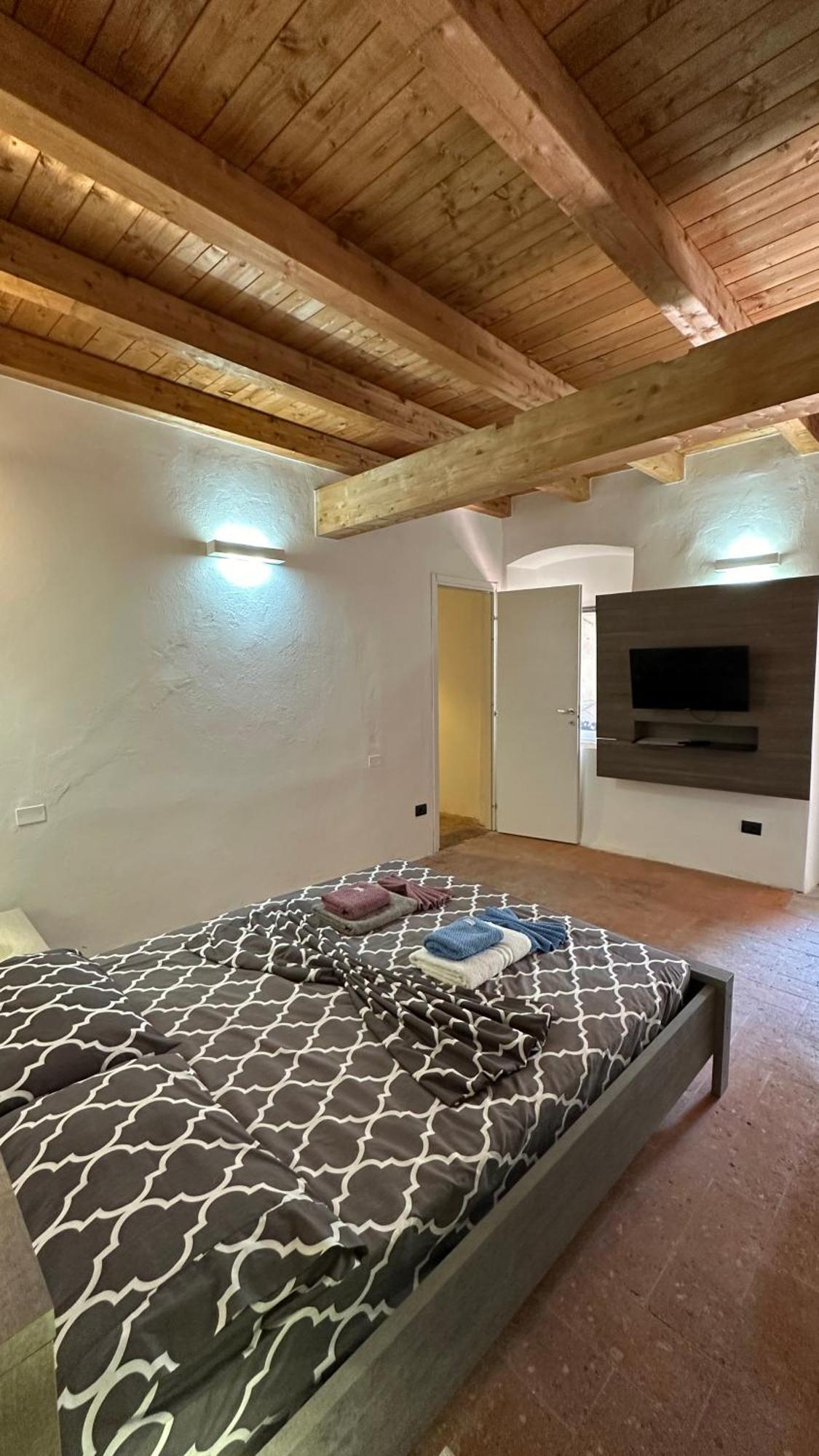 Appartamenti In Centro Storico A 15 Min Dal Lago D'Iseo - Free Wi-Fi - Ac ปาลาซโซโล ซุลลอลิโย ภายนอก รูปภาพ